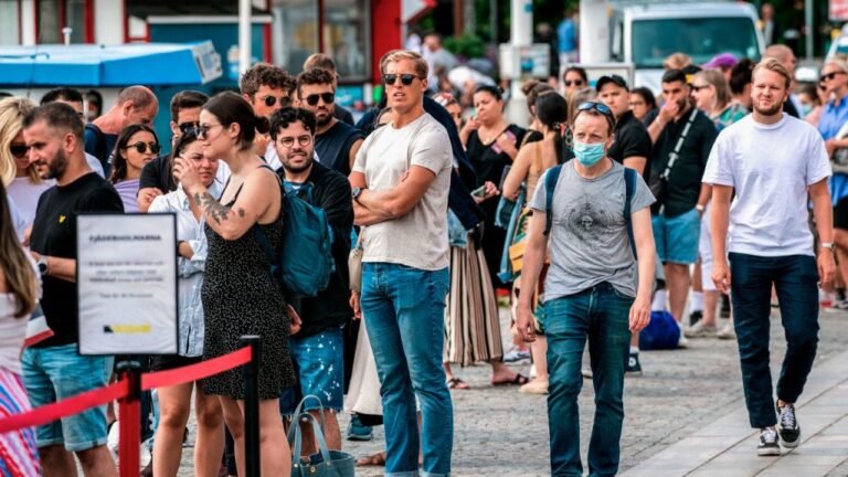 COVID-19: Sweden limits public gatherings to eight persons