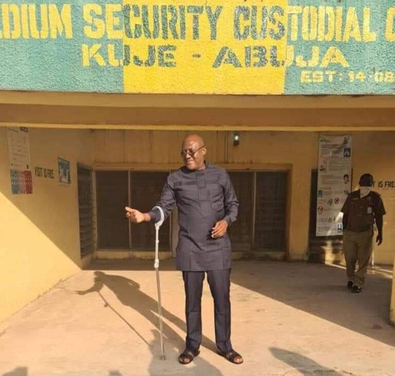 Former PDP spokesman Metuh leaves Kuje prison (photos)
