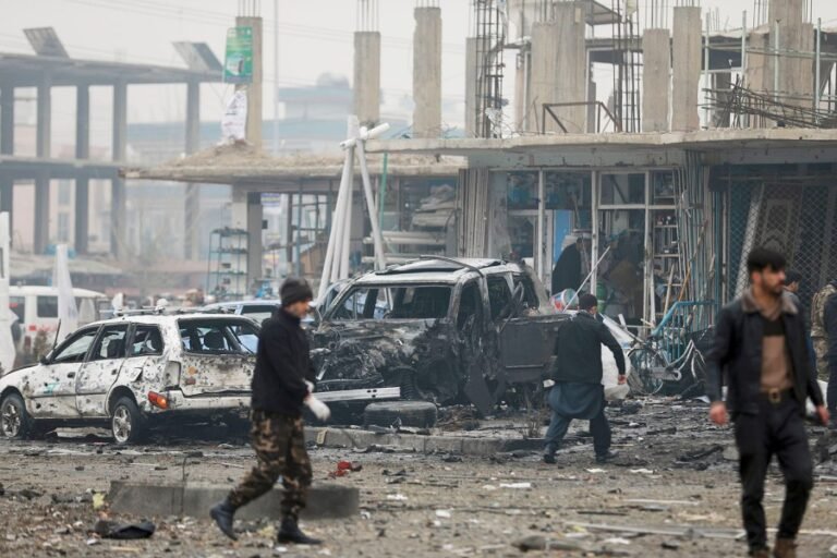 Car bomb kills eight in Kabul