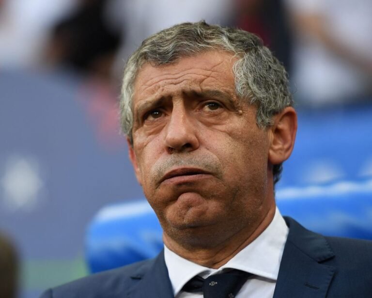 Portugal Coach Santos Calls For Line To Be Drawn Under Ronaldo Affair