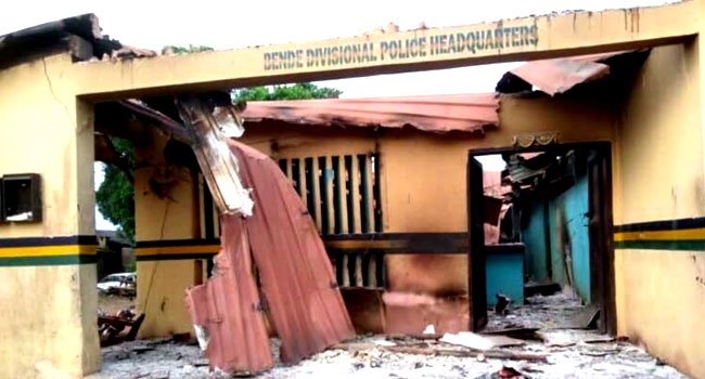 Two Policemen Injured As Hoodlums Attack Second Abia Divisional HQ In Four Days