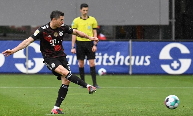 FIFA Football Awards: Robert Lewandowski wins Best Player ahead of Messi, Salah