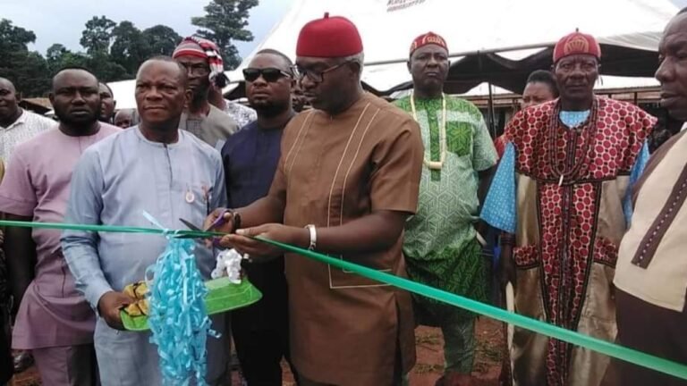 Gov. Ugwuanyi delivers solar-powered water boreholes in courts, rural markets