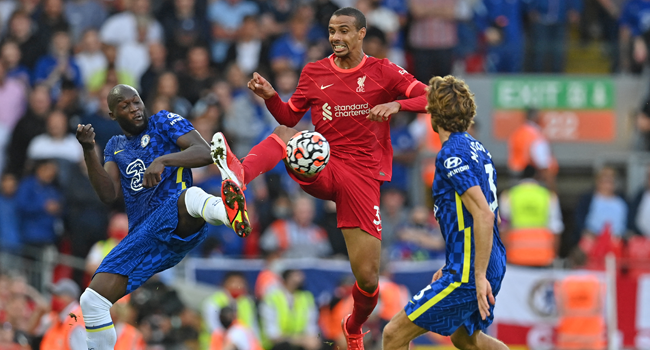 Ten-man Chelsea Hold Liverpool At Anfield