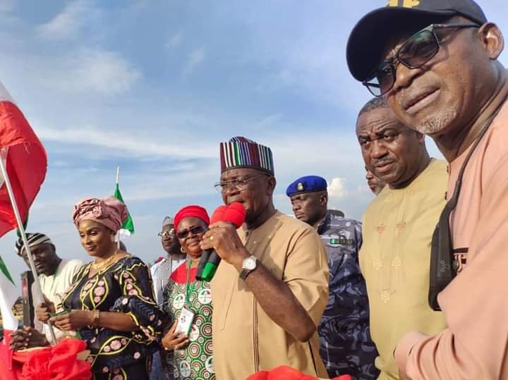 Setback in APC as Mimi Orubib, thousands others dump party for PDP