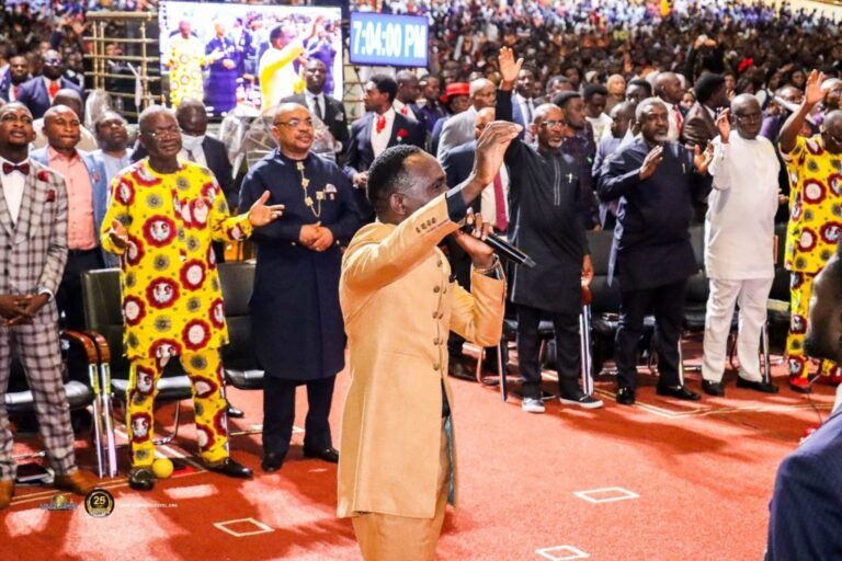 Insecurity: Pastor Paul Enenche of Dunamis leads Govs Ortom, Udom, Okowa, others in prayer for Nigeria