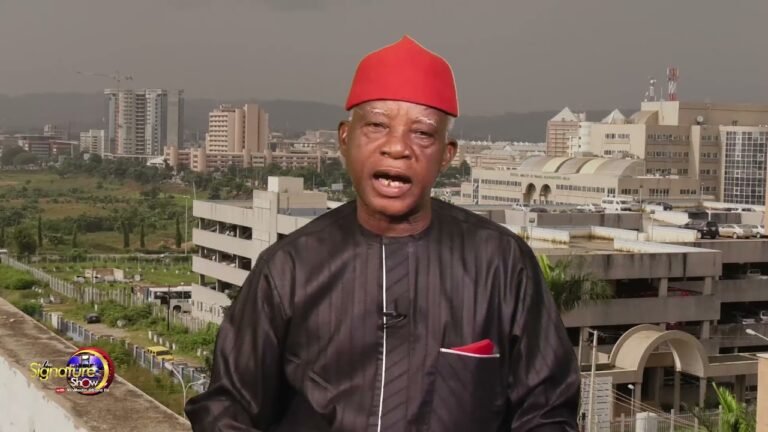 The Signature Show: When the police becomes a threat to a democracy