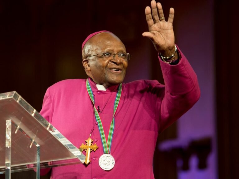 Obama Hails Archbishop Tutu As Mentor, ‘Moral Compass’