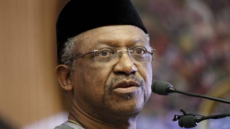 Omicron: FG speaks on imposing travel ban after UK puts Nigeria on red list