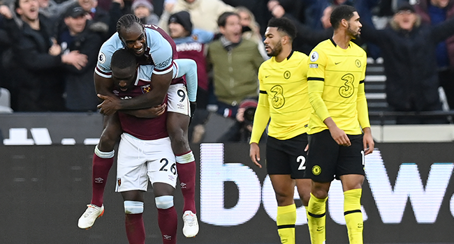 Chelsea Stunned As Masuaku’s Lucky Strike Lifts West Ham