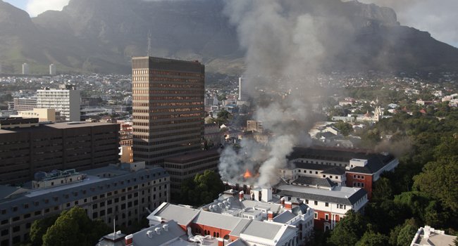 Fire Breaks Out At South African Parliament In Cape Town