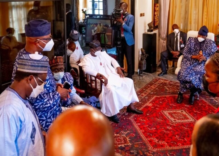 Buhari pays condolence visit to late Shonekan’s family in Lagos