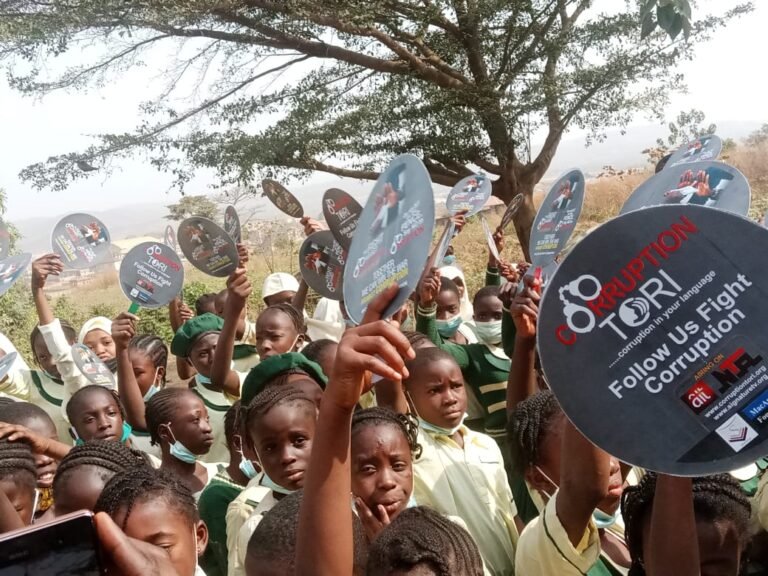 CorruptionTori excites JSS Mpape Students: Launches Anti-Corruption Club at School (Pictures)