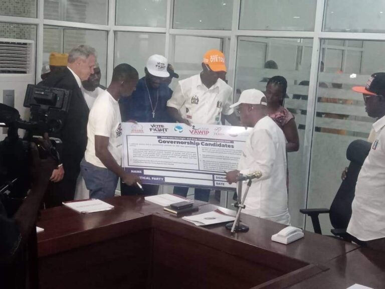 Osun 2022: Governor, Oyetola signs peace accord ahead of guber poll