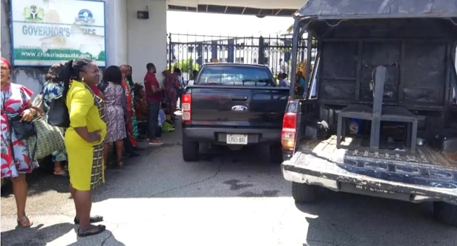 Governor Ayade Locks Out Civil Servants Over Lateness