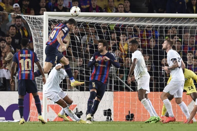Lewandowski Saves Drowning Barca In Thrilling Inter Draw