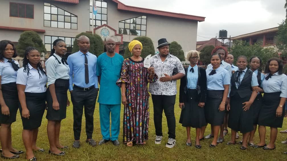 Julia-Gee Cornerstone Schools Wins The Best Private School Award