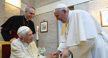 Pope Francis To Lead Funeral Of Benedict XVI On January 5