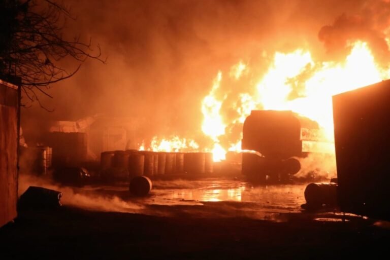 Fire razes illegal fuel depot in Yola