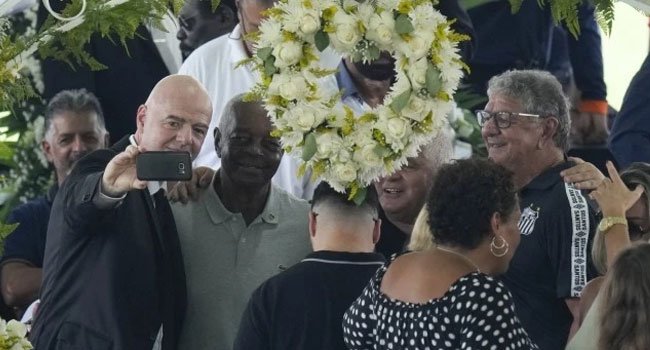 FIFA Boss Infantino In Pele’s Wake Selfie Row
