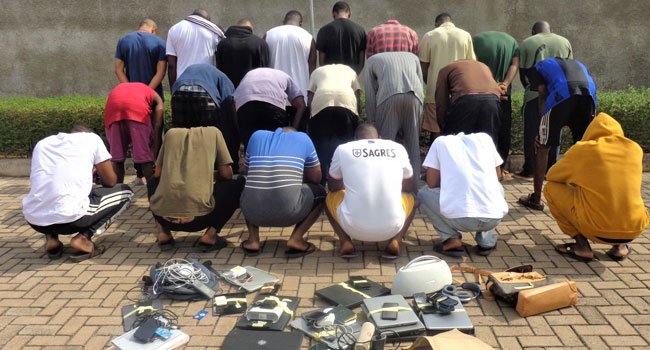 23 Suspected Internet Fraudsters Nabbed In Enugu