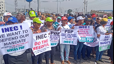 PDP Members Continue Protest At INEC Office In Port Harcourt