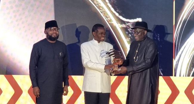 Jonathan Bags Peace Award, Urges African Leaders To Make Life Easy For Citizens