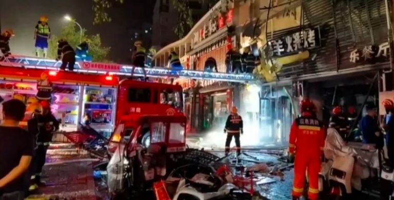 Gas explosion kills 31, injures seven in China restaurant