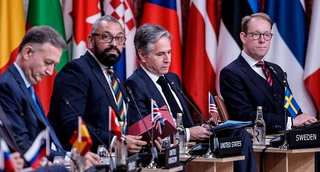 NATO Debates ‘Security Guarantees’ For Ukraine