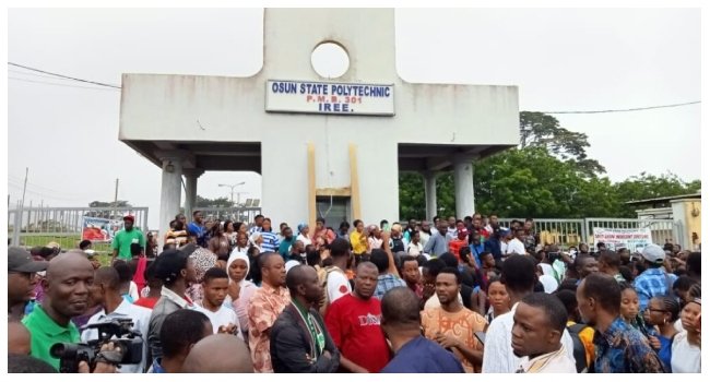 Osun poly lecturers protest rector’s suspension
