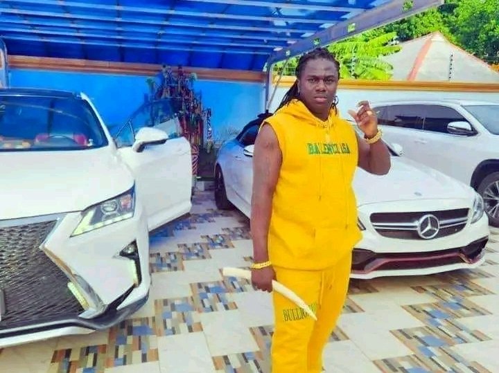 Gunmen abduct popular native doctor, kill aides in Anambra hotel