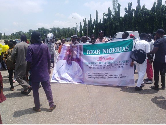 Fuel hike: Pro-Tinubu protesters storm National Assembly
