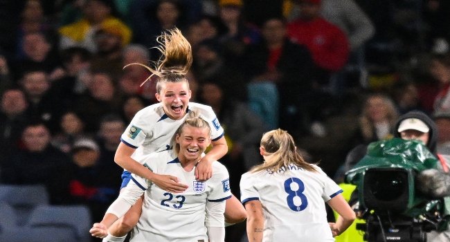 England Survive Bruising Colombia Test To Reach World Cup Semi-Finals