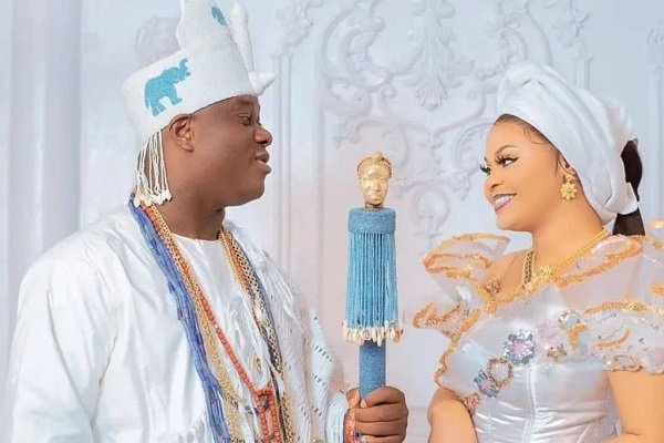 Ooni, Olori Tobi Philips Welcome Twins