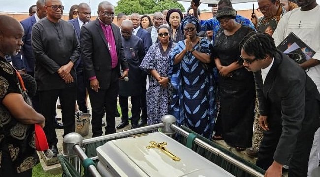 Onyeka Onwenu Buried In Lagos