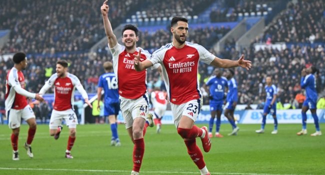 Super-Sub Merino Strikes Late As Arsenal Sink Leicester