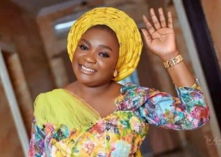 Popular Gospel Singer Bunmi Akinnaanu Dies After Illness