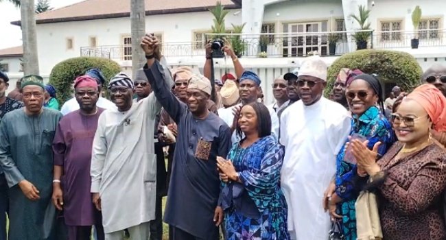 Sanwo-Olu Endorses Deputy Hamzat For Lagos Gov Election