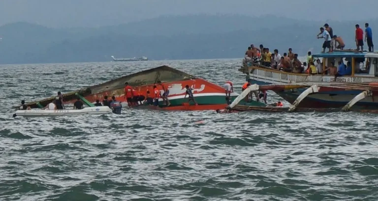30 FEARED DEAD AS CANOE CAPSIZES IN JIGAWA