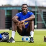 Welbeck joins Chelsea on two-year contract